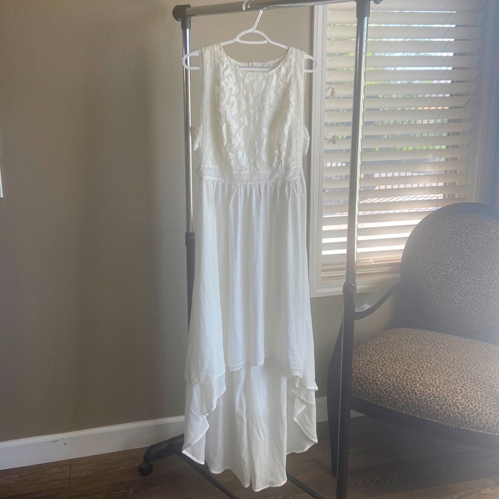 White high/low dress. Size large